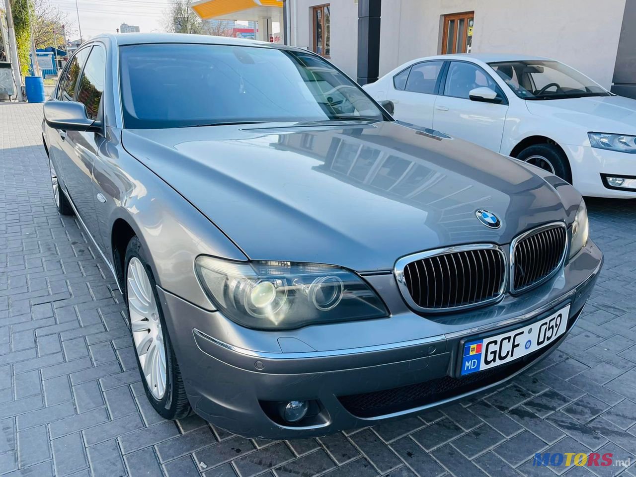 2007' BMW 7 Series photo #1