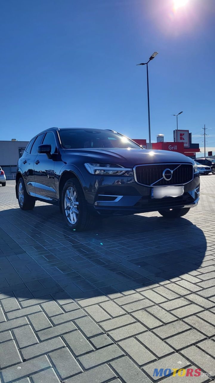 2019' Volvo XC60 photo #1