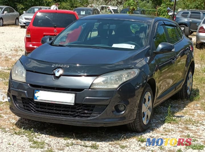 2012' Renault Megane photo #1