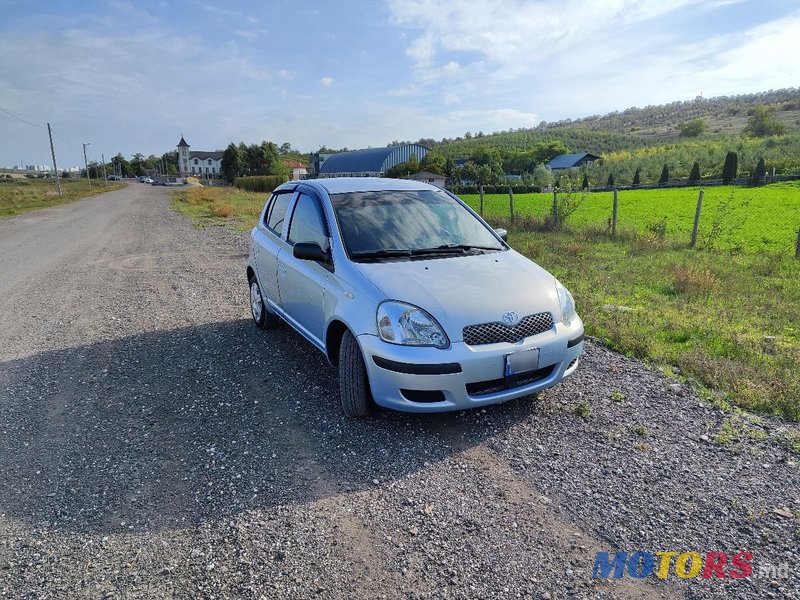 2004' Toyota Yaris photo #1