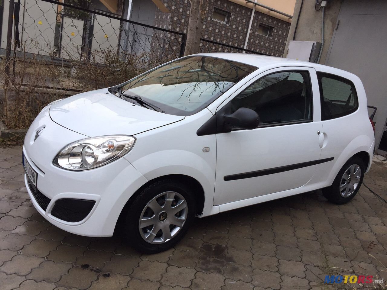 2009' Renault Twingo photo #2