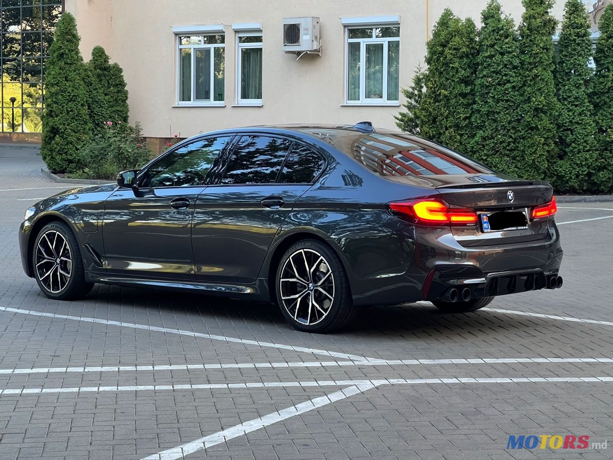 2017' BMW 5 Series photo #6