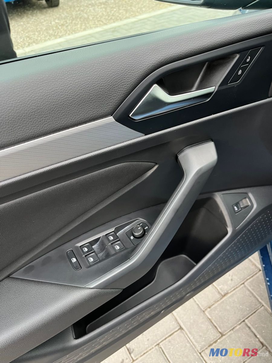 2020' Volkswagen Jetta photo #6