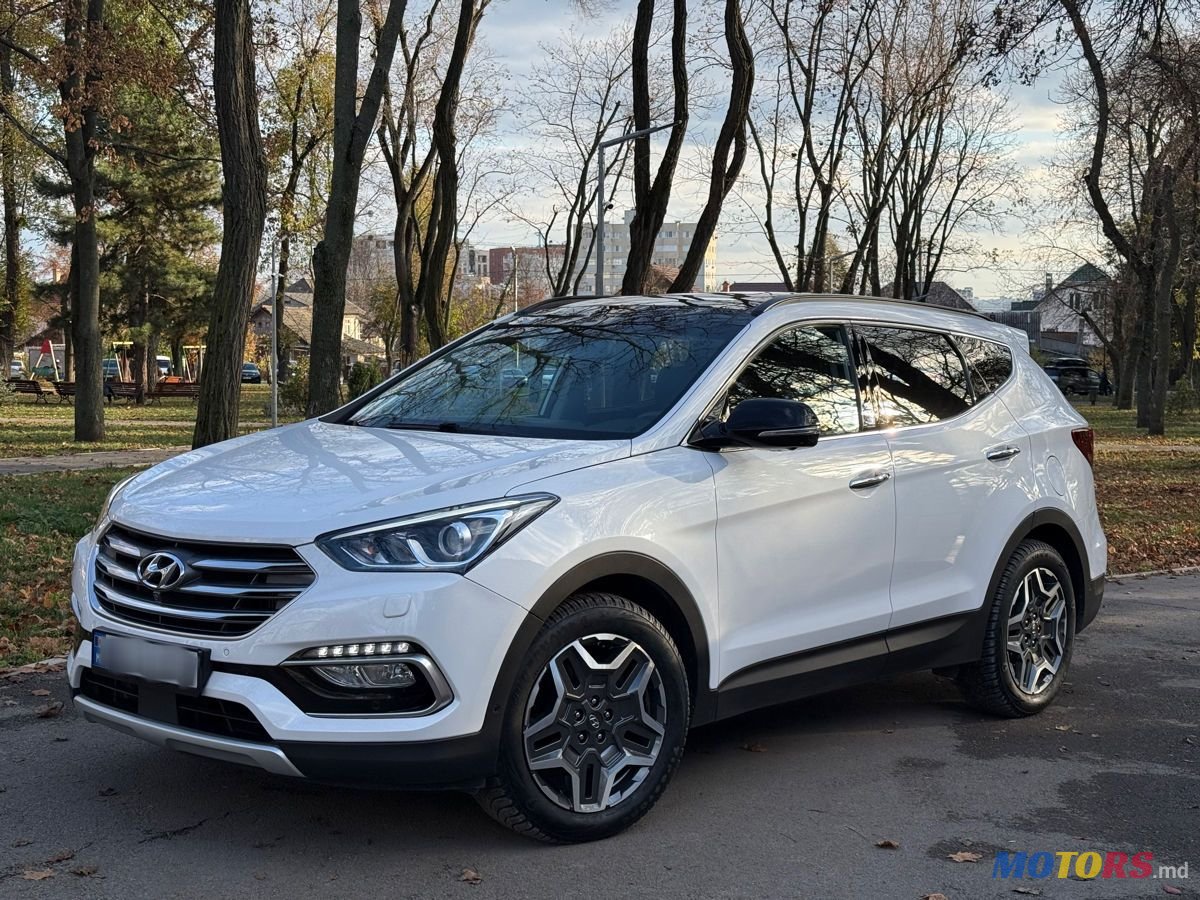 2017' Hyundai Santa Fe photo #1