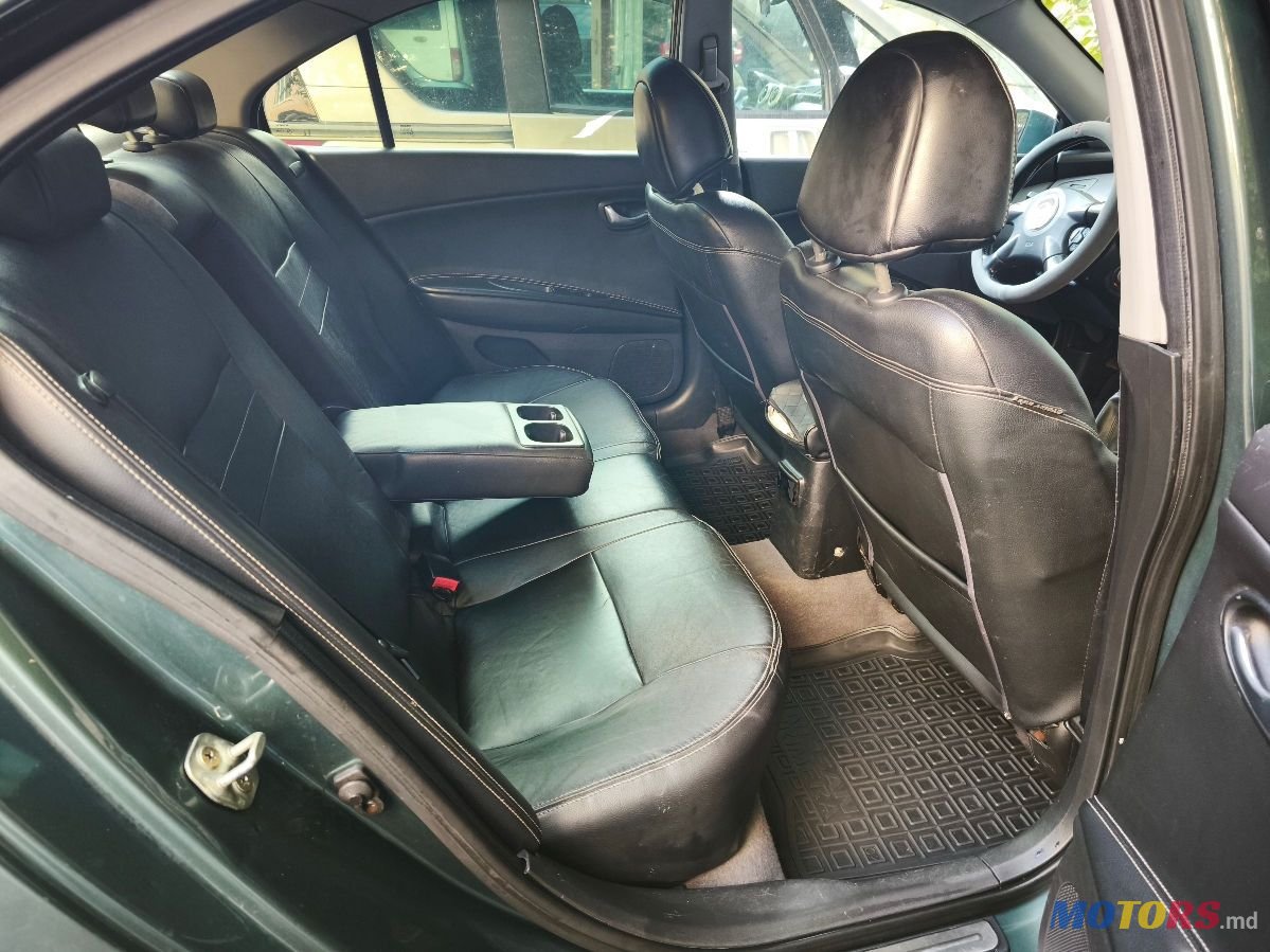 2002' Nissan Primera photo #6