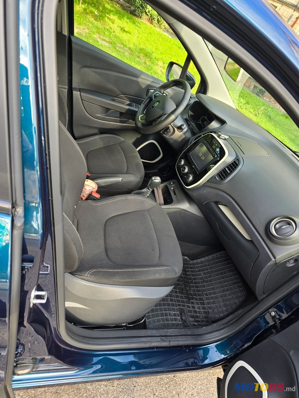 2018' Renault Captur photo #3