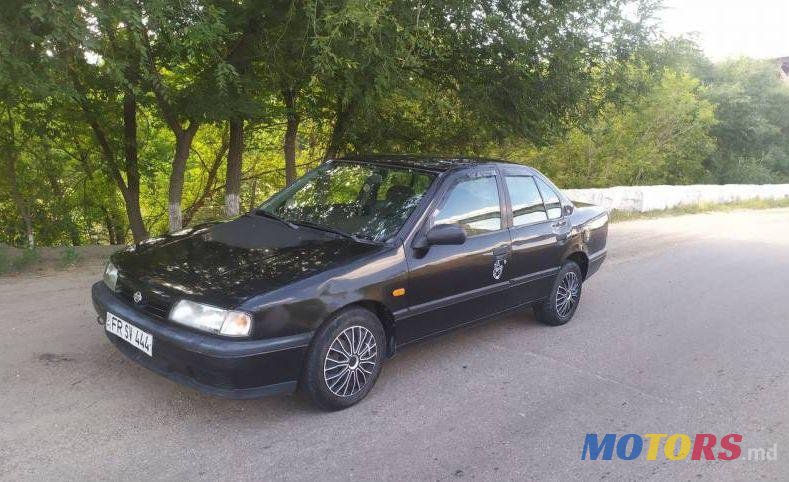 1996' Nissan Primera photo #1