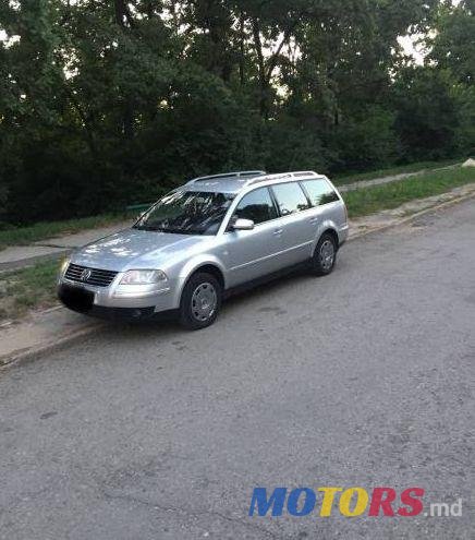 2003' Volkswagen Passat photo #1