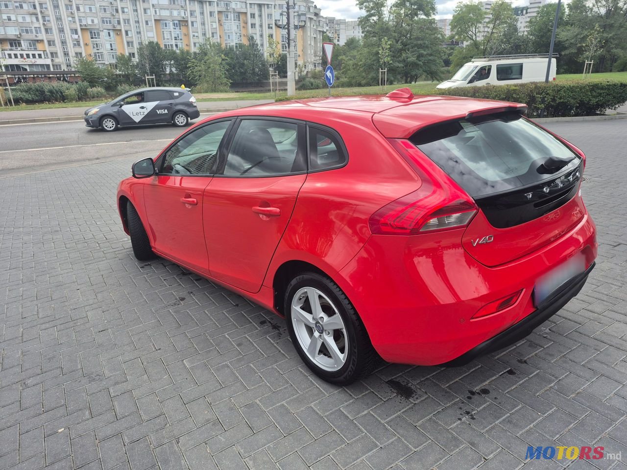 2014' Volvo V40 photo #3