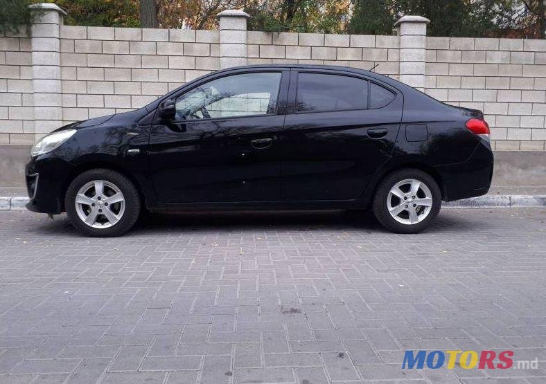 2016' Mitsubishi Space Star photo #1