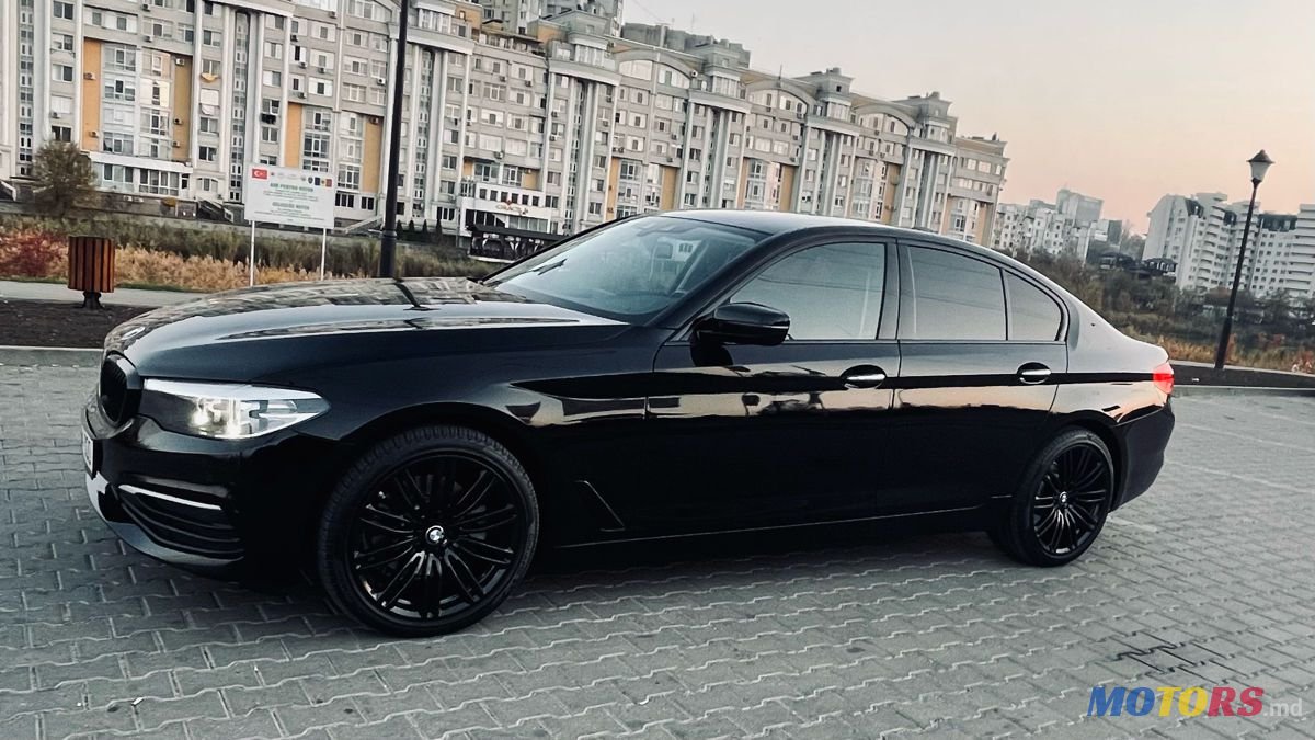 2017' BMW 5 Series photo #3