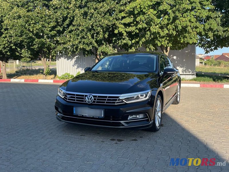 2018' Volkswagen Passat photo #1