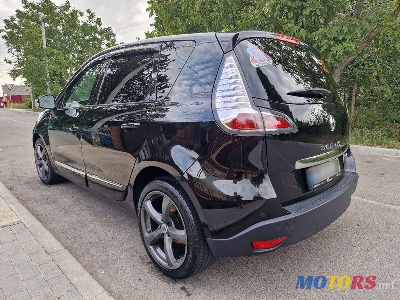 2016' Renault Scenic photo #4