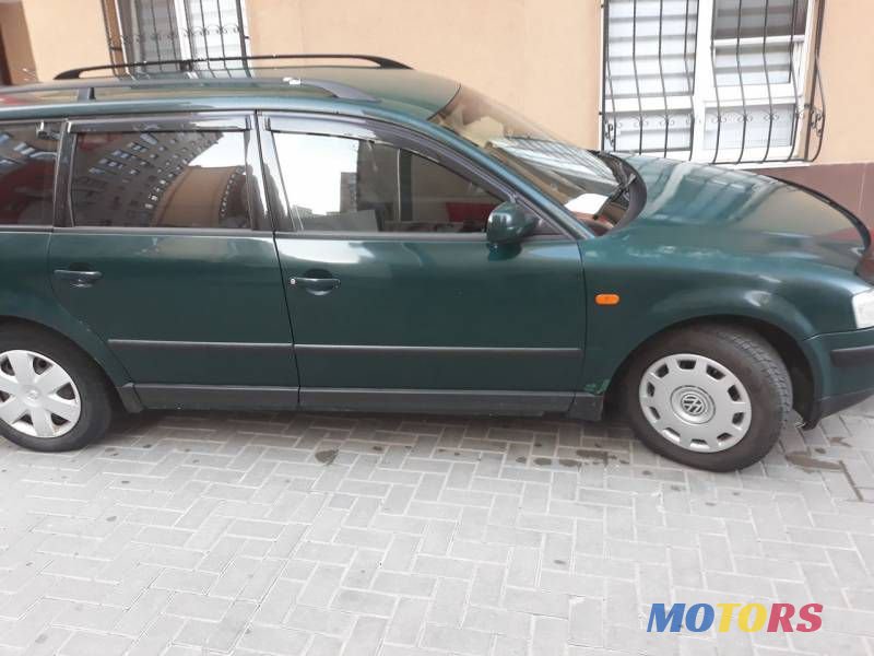 1998' Volkswagen Passat photo #1