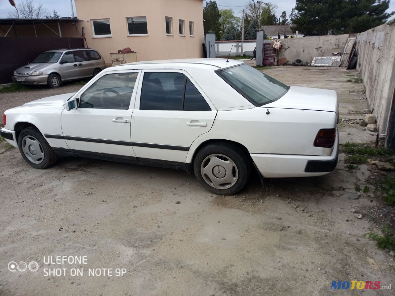 1986' Mercedes-Benz Series W124 photo #4