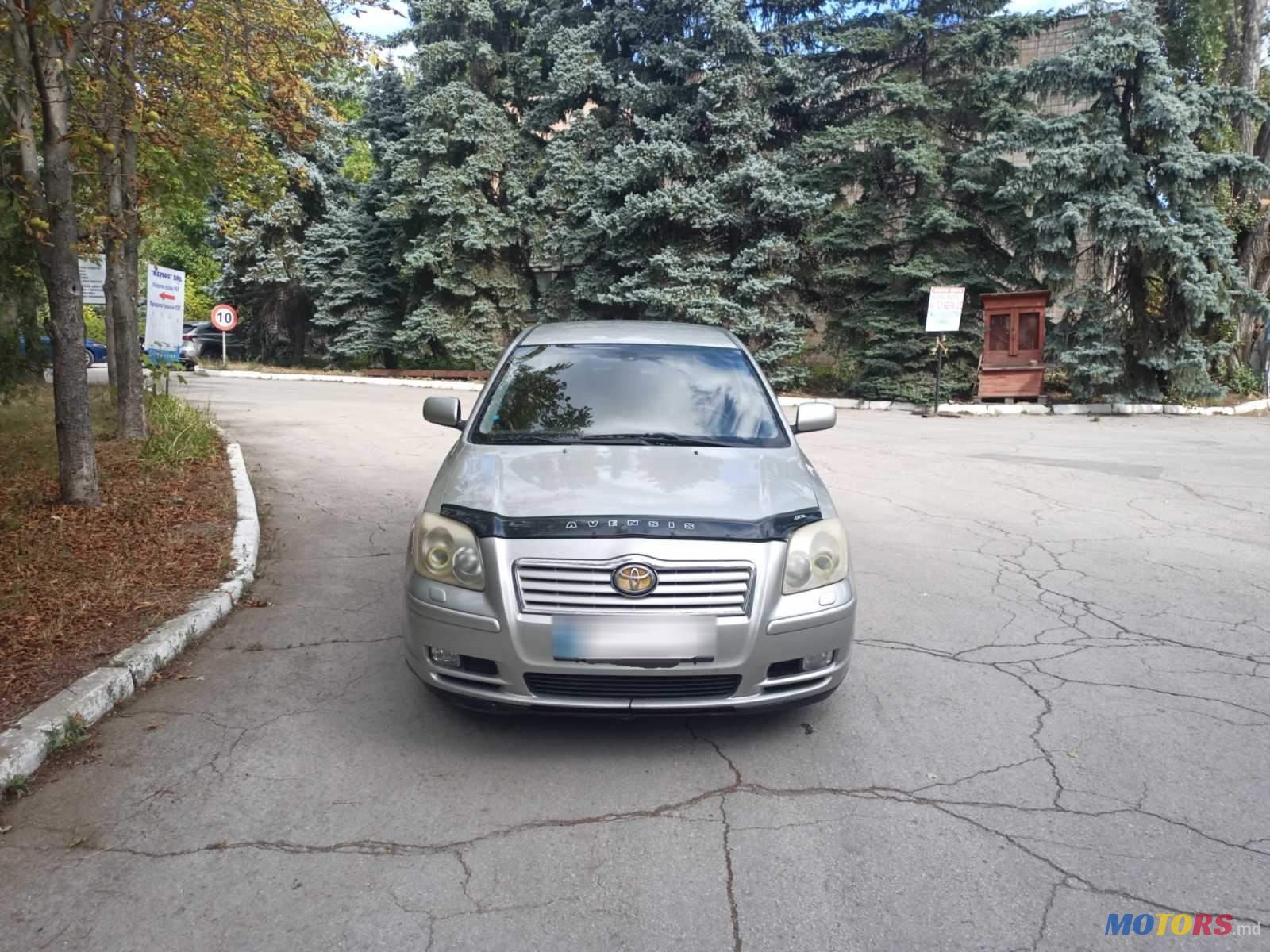 2004' Toyota Avensis T25 photo #1