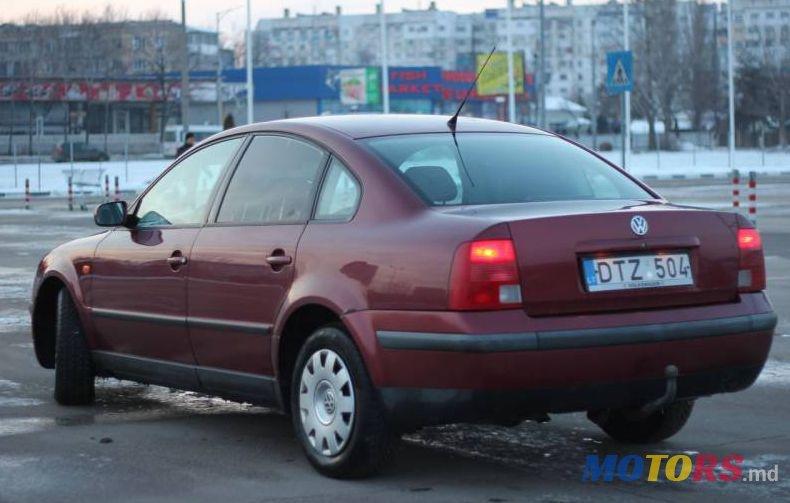 1999' Volkswagen Passat photo #2