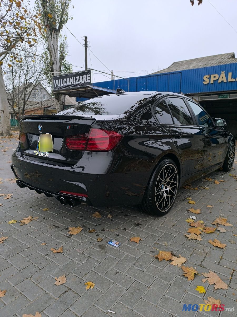 2015' BMW 3 Series photo #4