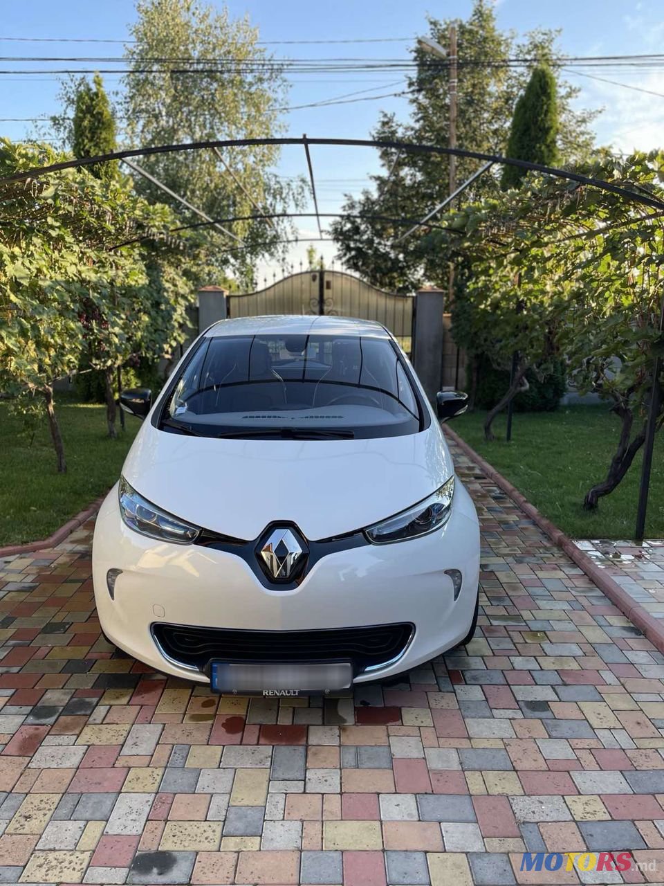 2013' Renault Zoe photo #1