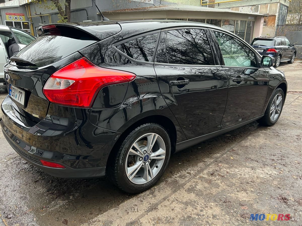 2014' Ford Focus photo #3