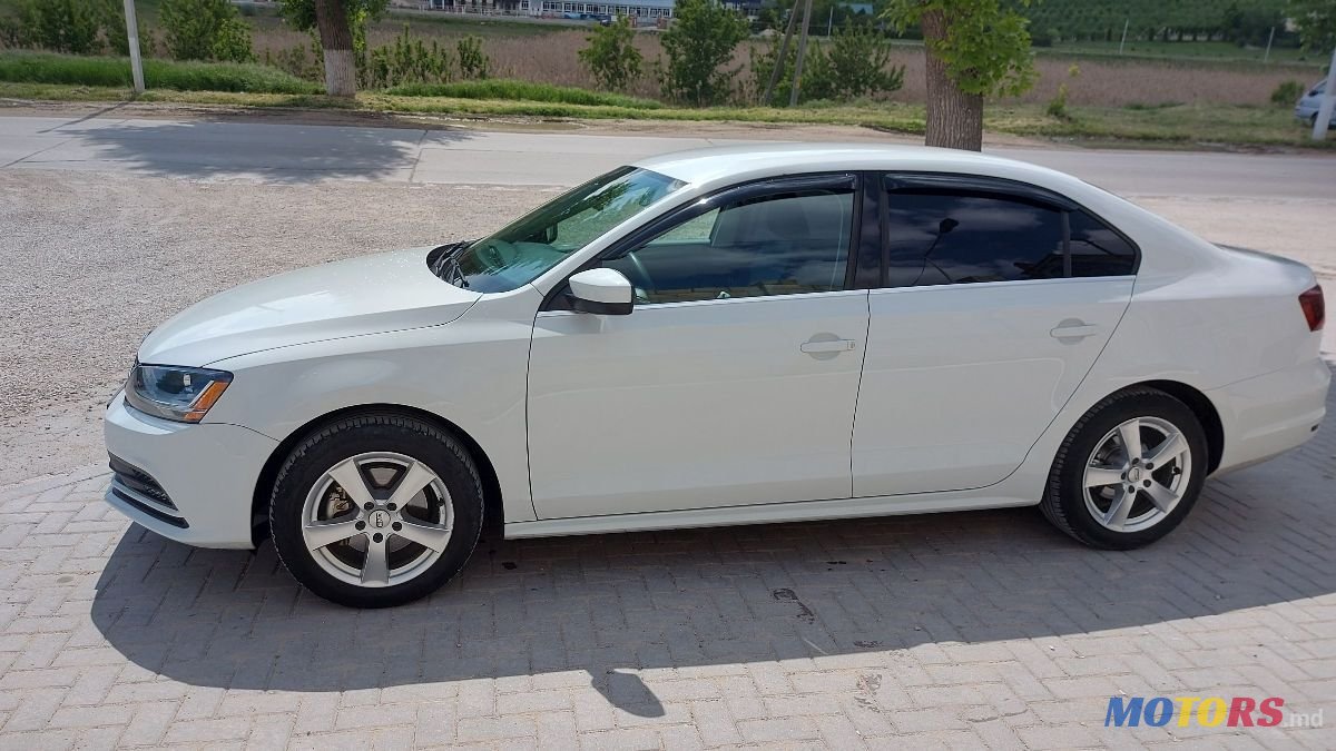 2017' Volkswagen Jetta photo #2