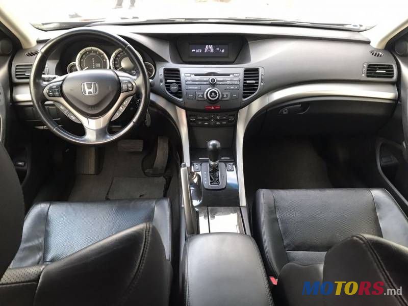 2010' Honda Accord photo #3