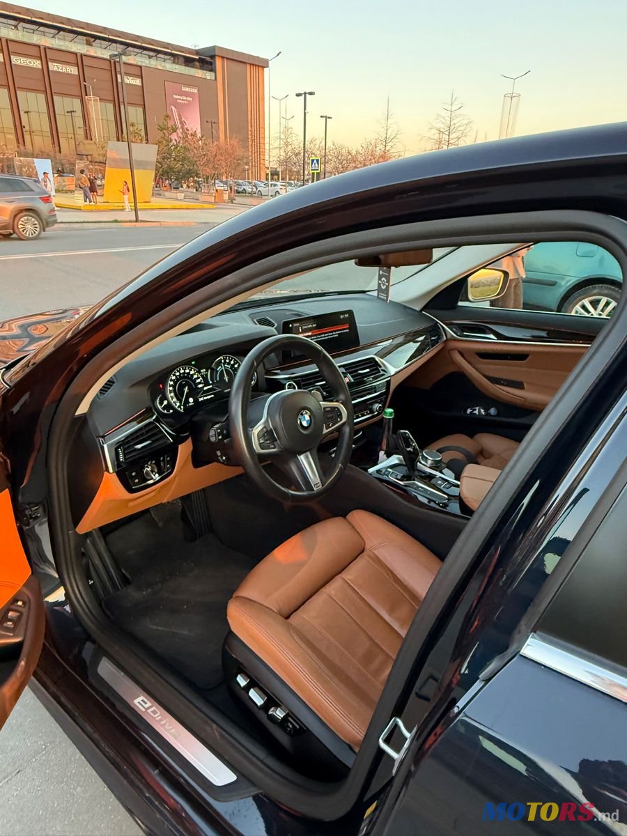 2017' BMW 5 Series photo #4