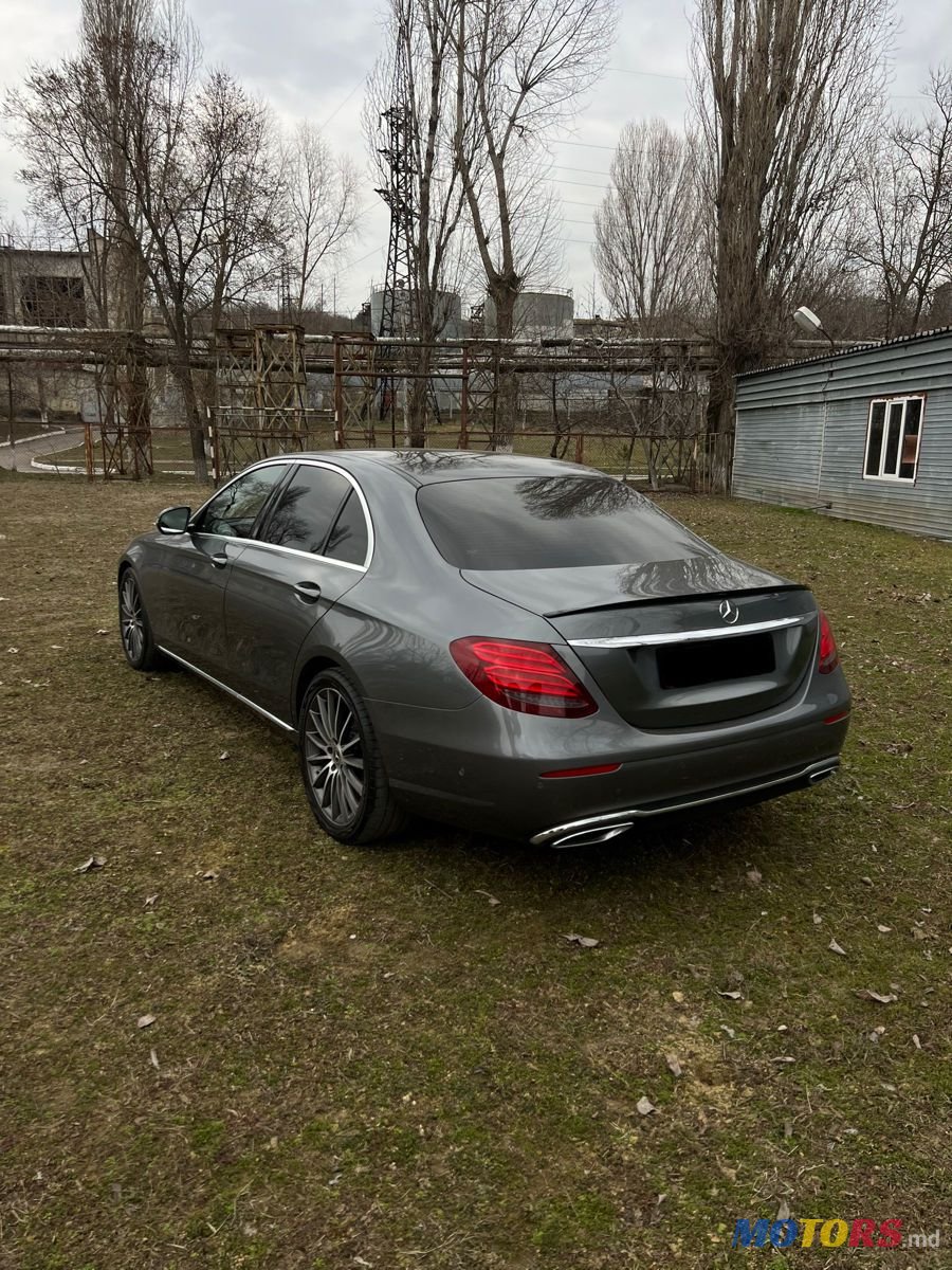 2016' Mercedes-Benz E Класс photo #5