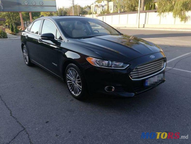 2012' Ford Fusion photo #1