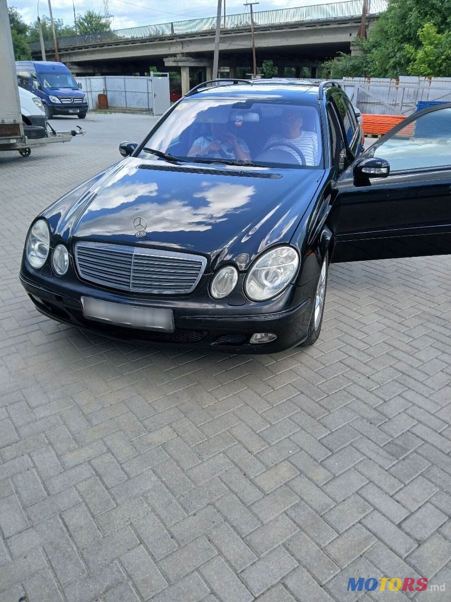 2003' Mercedes-Benz E-Class photo #3