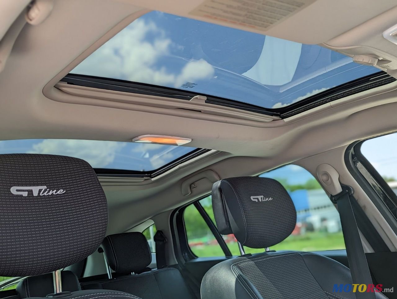 2013' Renault Megane photo #6