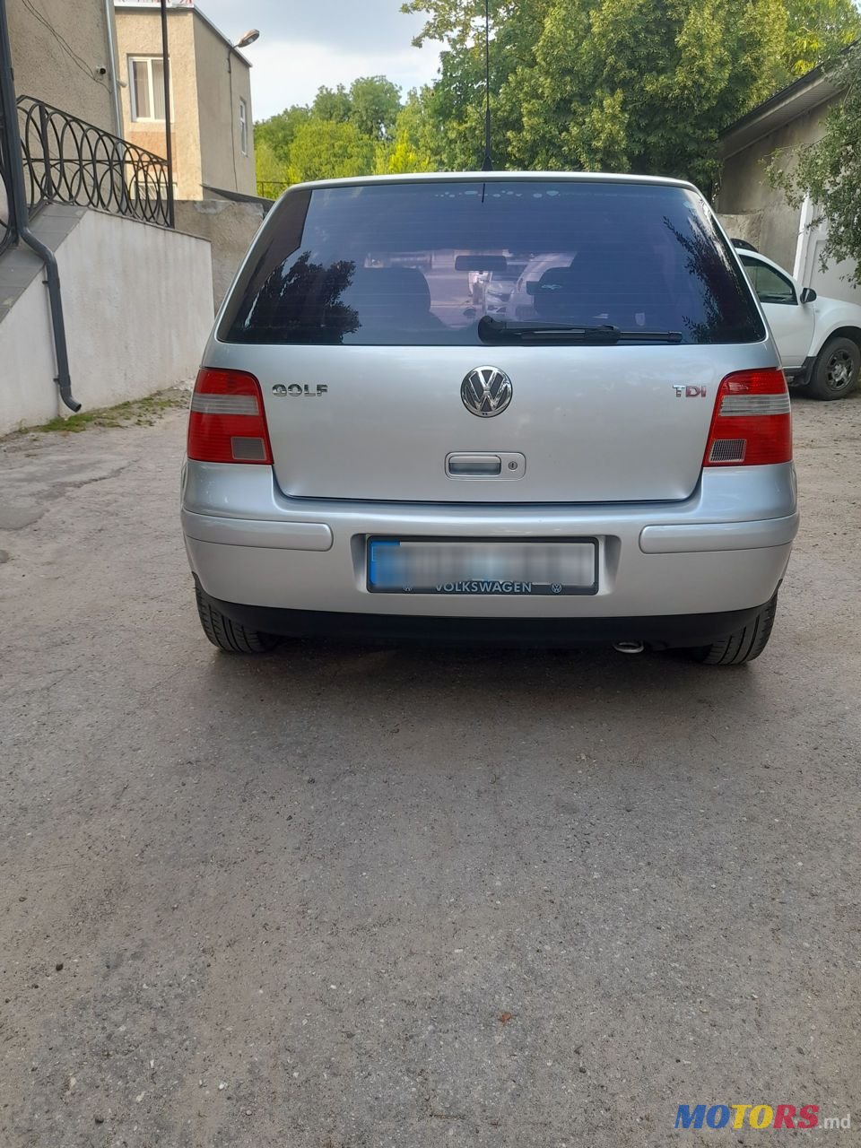 2002' Volkswagen Golf photo #6