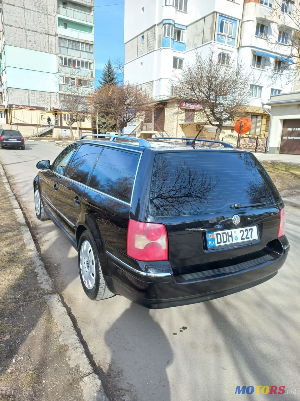 2005' Volkswagen Passat photo #2