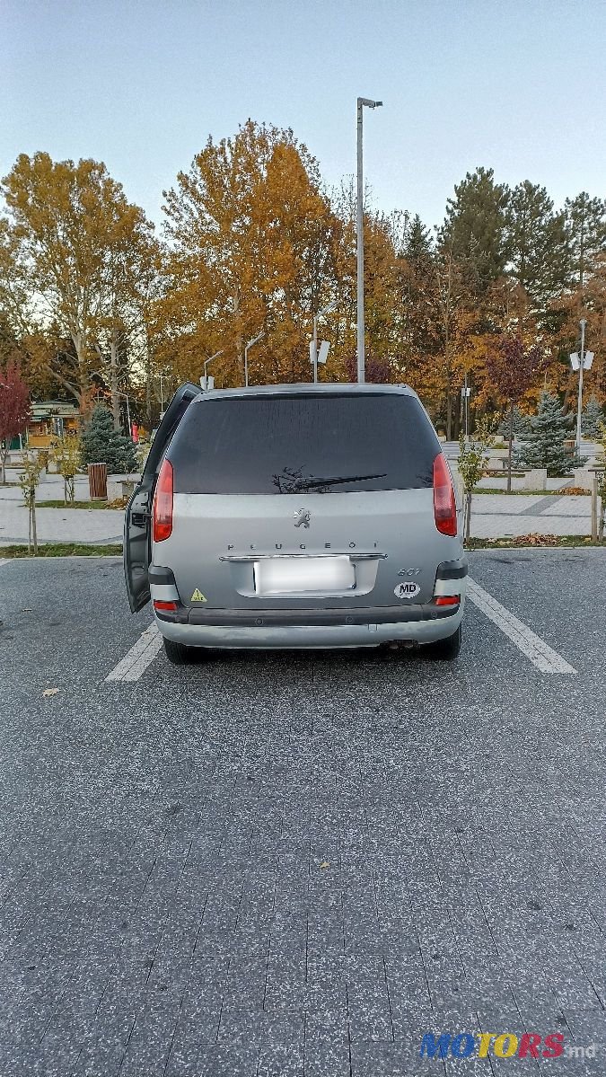 2004' Peugeot 807 photo #2