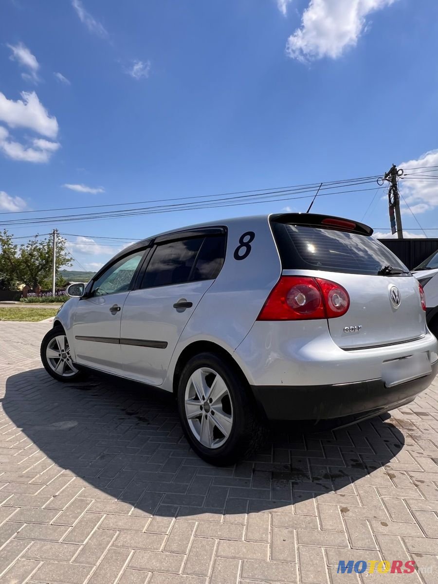 2006' Volkswagen Golf photo #1