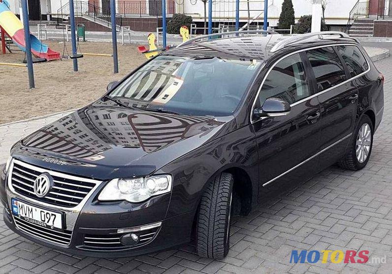 2010' Volkswagen Passat photo #1