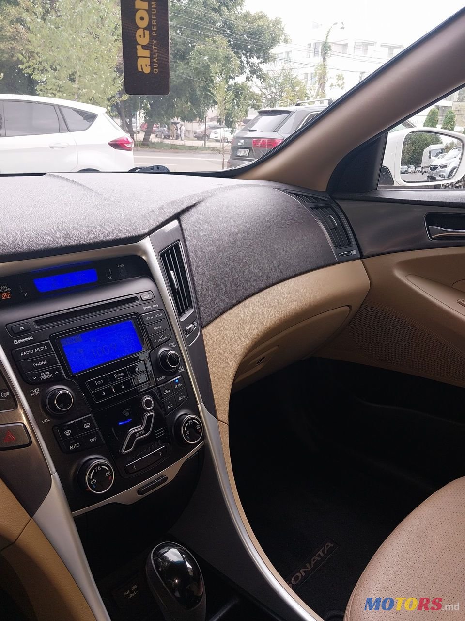 2012' Hyundai Sonata photo #5