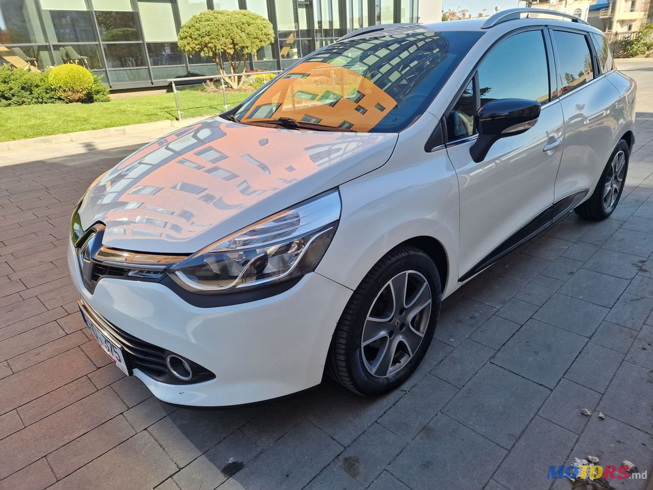 2015' Renault Clio photo #5