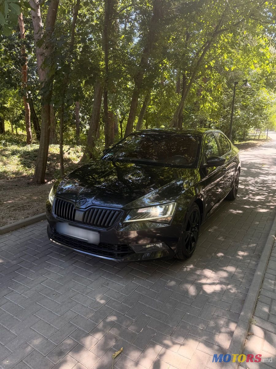 2018' Skoda Superb photo #3