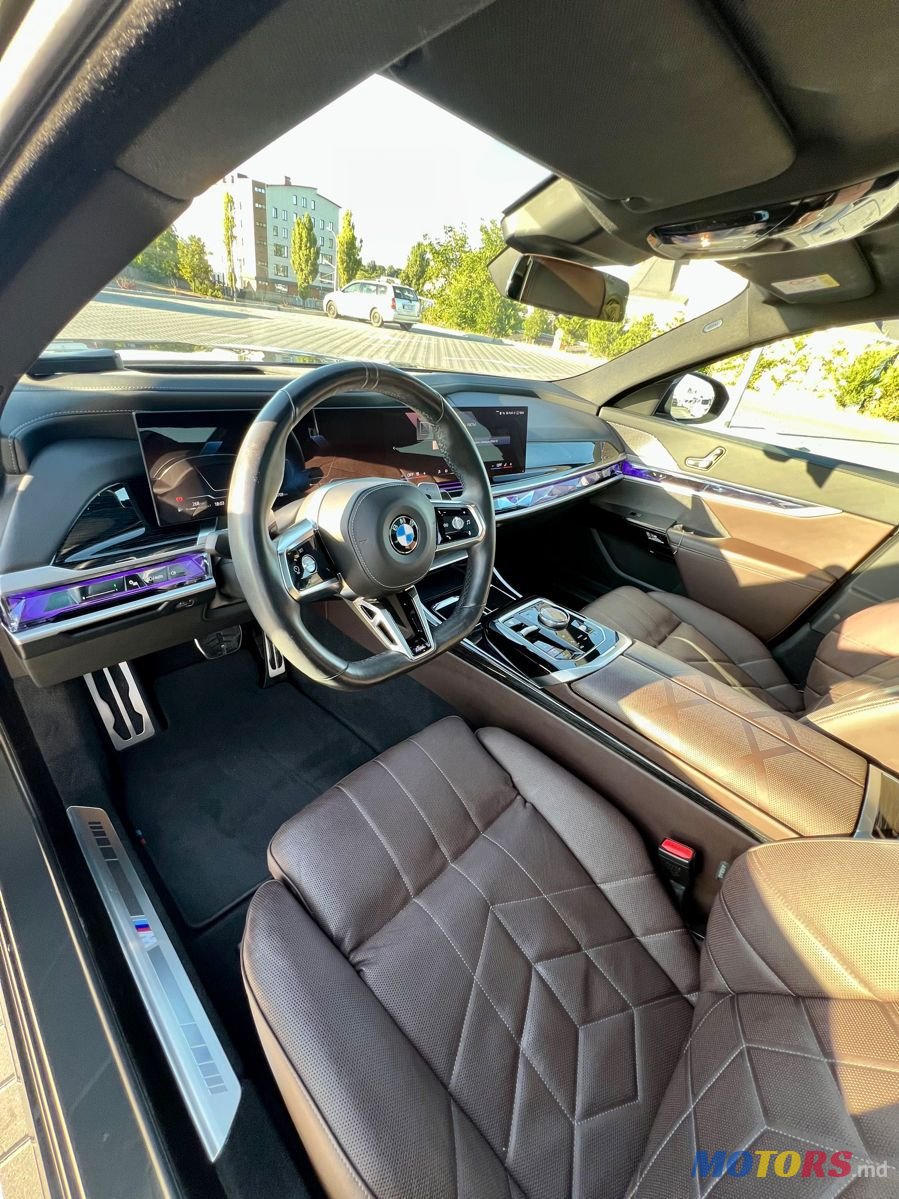 2024' BMW 7 Series photo #6
