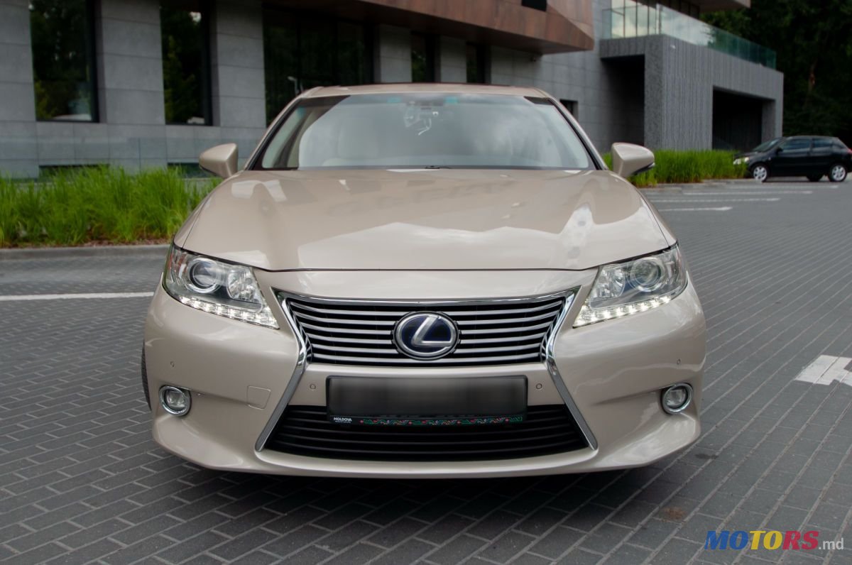 2014' Lexus Es Series photo #2