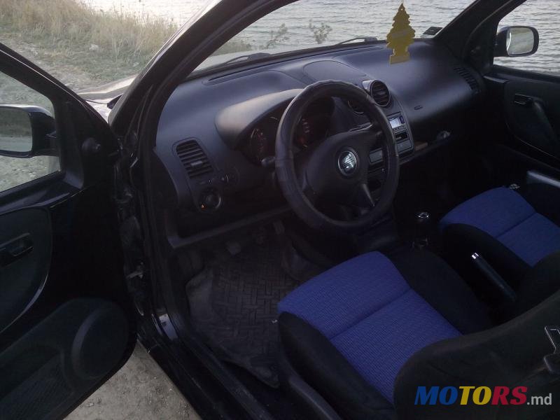 2001' SEAT Arosa photo #3
