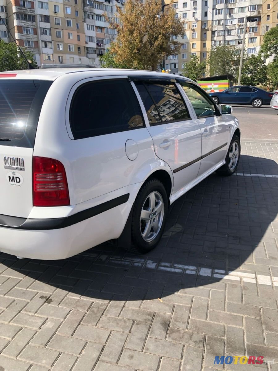 2002' Skoda Octavia photo #2