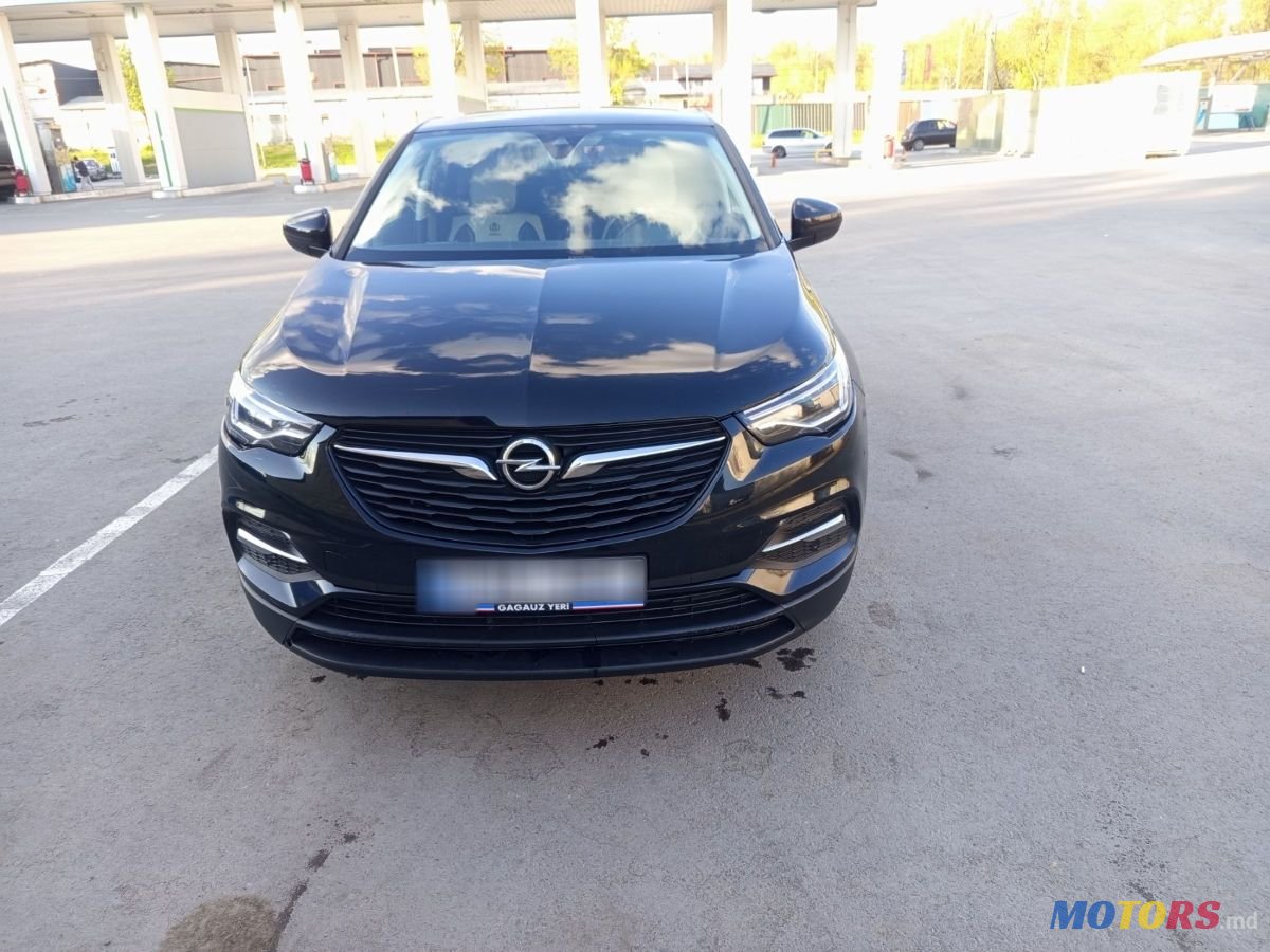 2018' Opel Grandland X photo #2