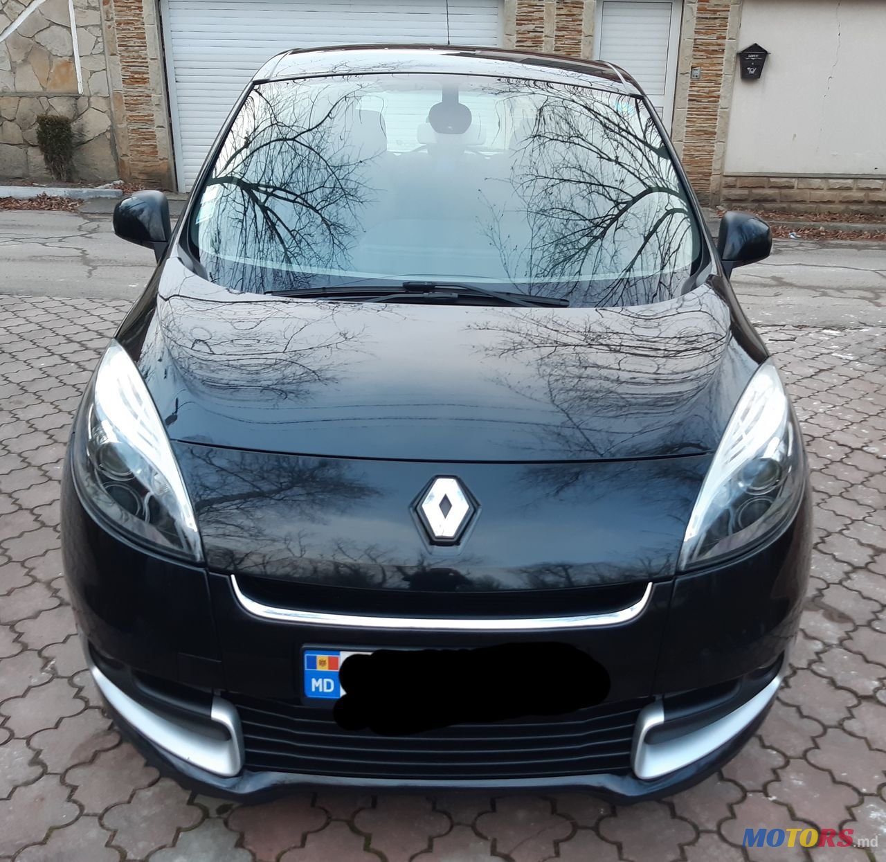 2012' Renault Scenic photo #2