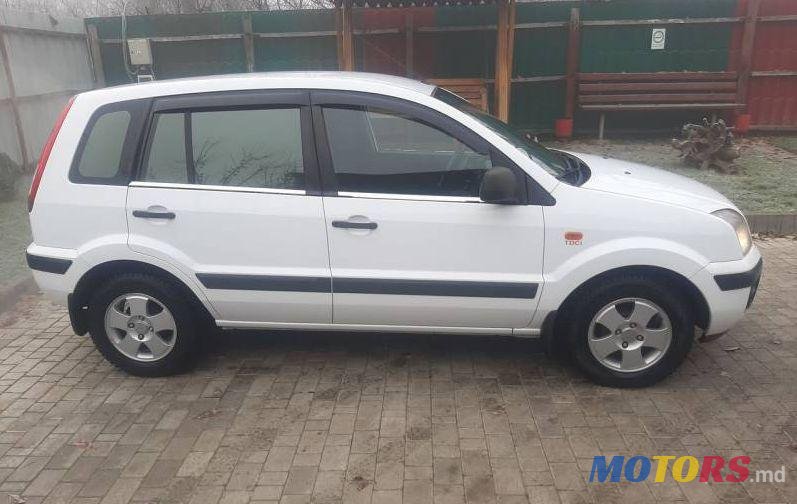 2010' Ford Fusion photo #1