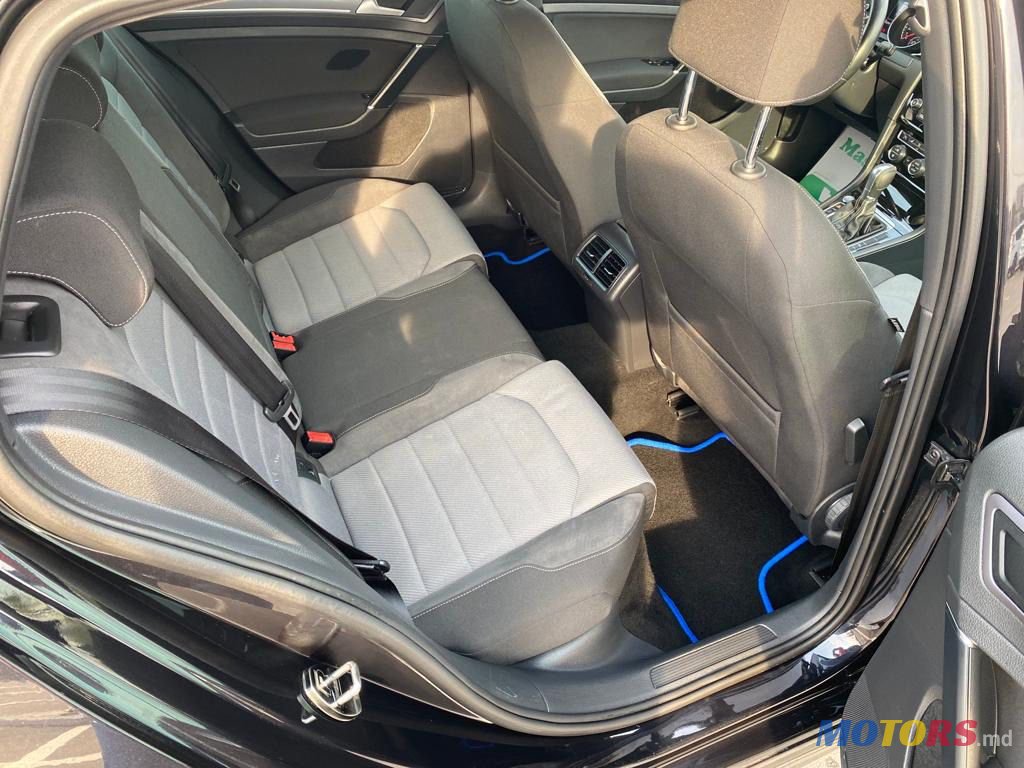 2014' Volkswagen Golf photo #4