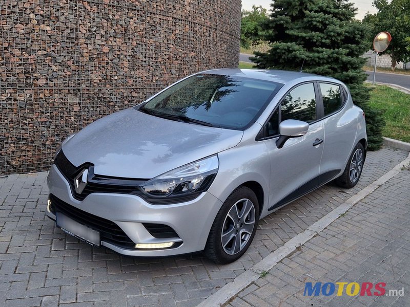 2019' Renault Clio photo #2