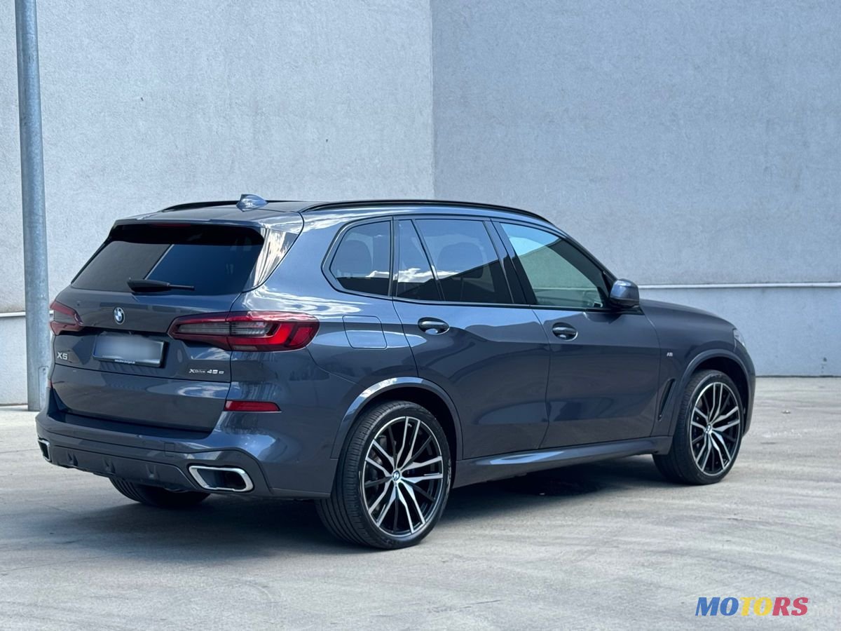 2020' BMW X5 photo #1