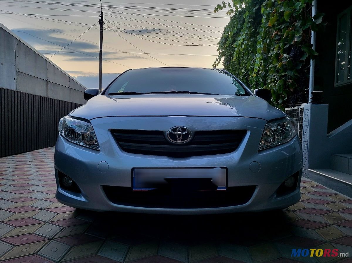 2010' Toyota Corolla photo #2